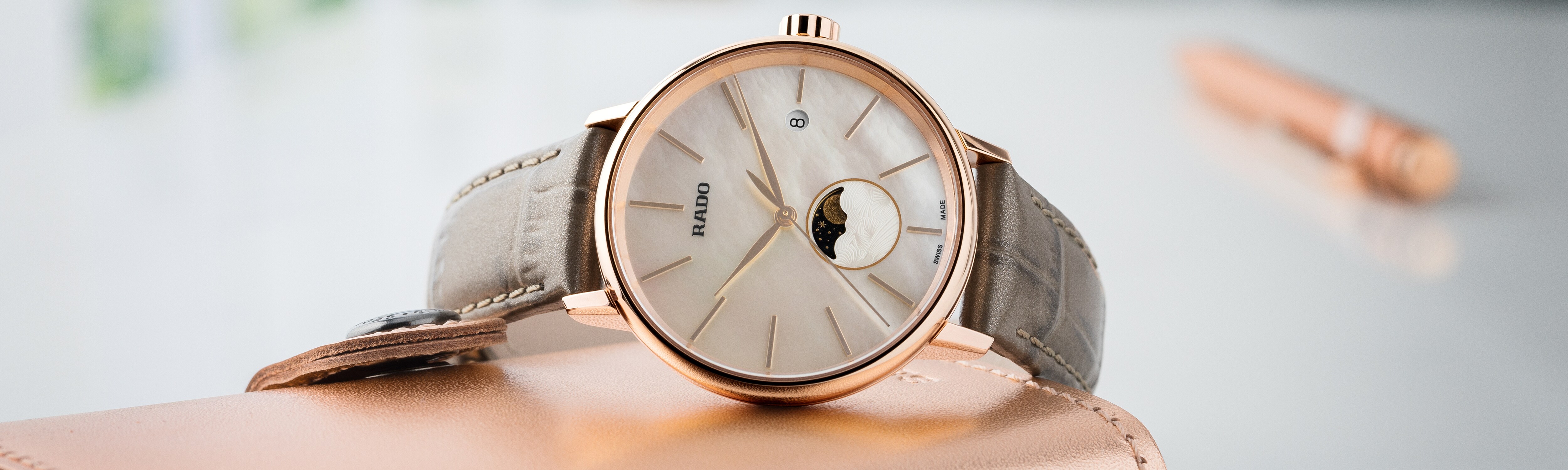 Coupole Classic with sapphire crystal for men and women RADO Sweden